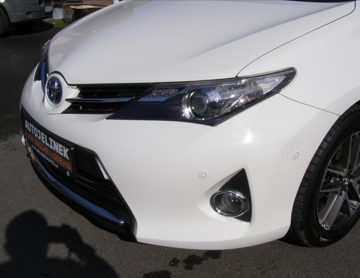 Toyota Auris 8