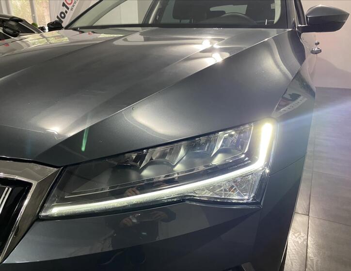 Škoda Superb 28
