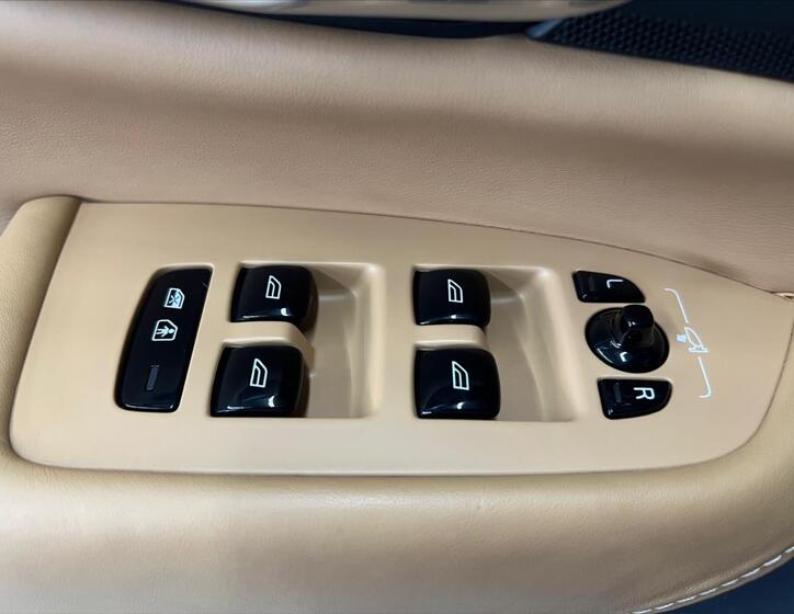 Volvo XC90 26