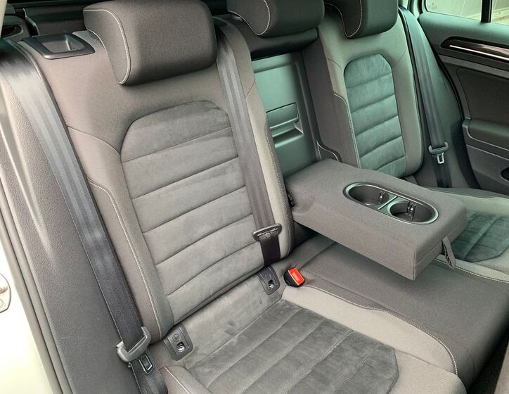 Volkswagen Golf 22