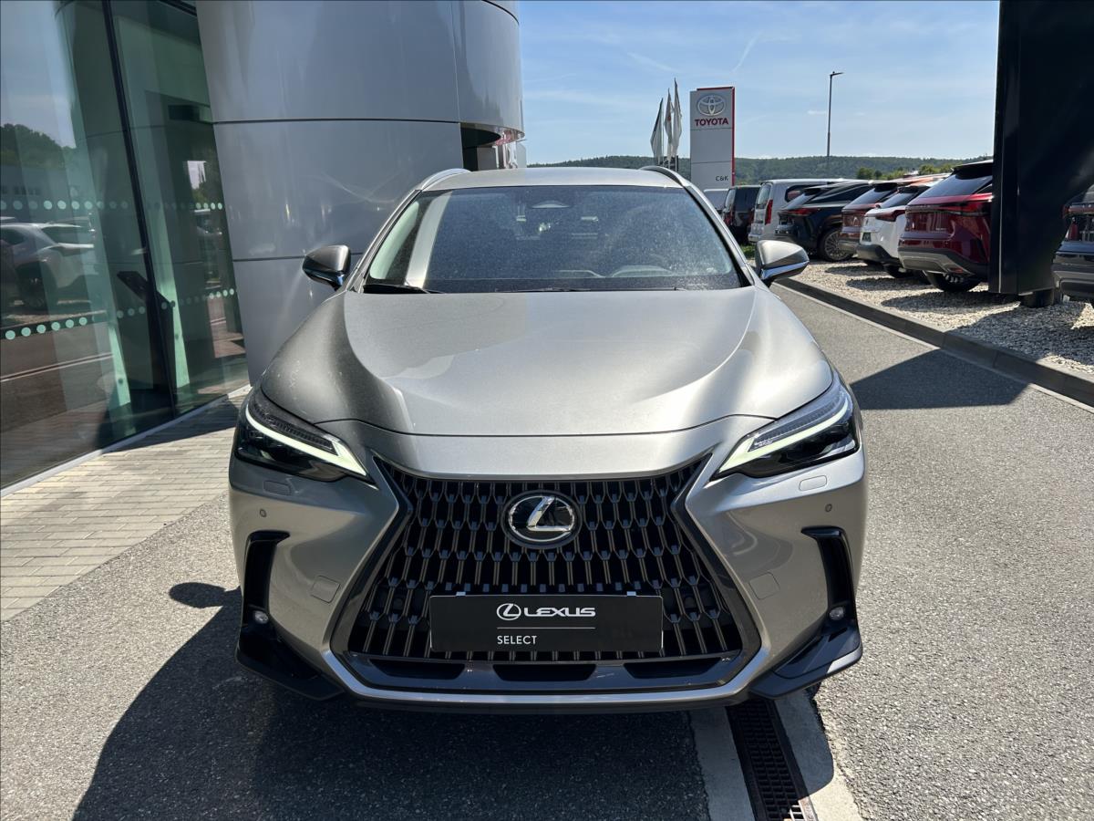 Lexus NX 450h+