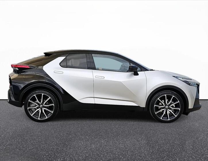 Toyota C-HR 8