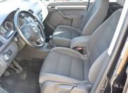 Volkswagen Touran 8
