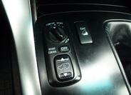Toyota Land Cruiser 36