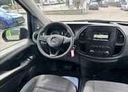 Mercedes-Benz Vito 12