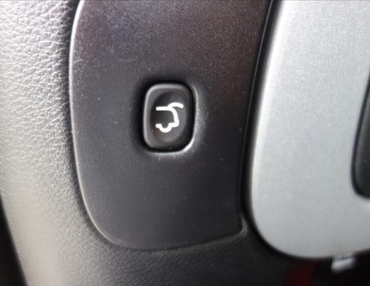 Jeep Cherokee 32