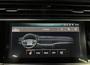 Audi Q8 25
