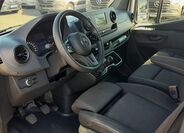 Mercedes-Benz Sprinter 9