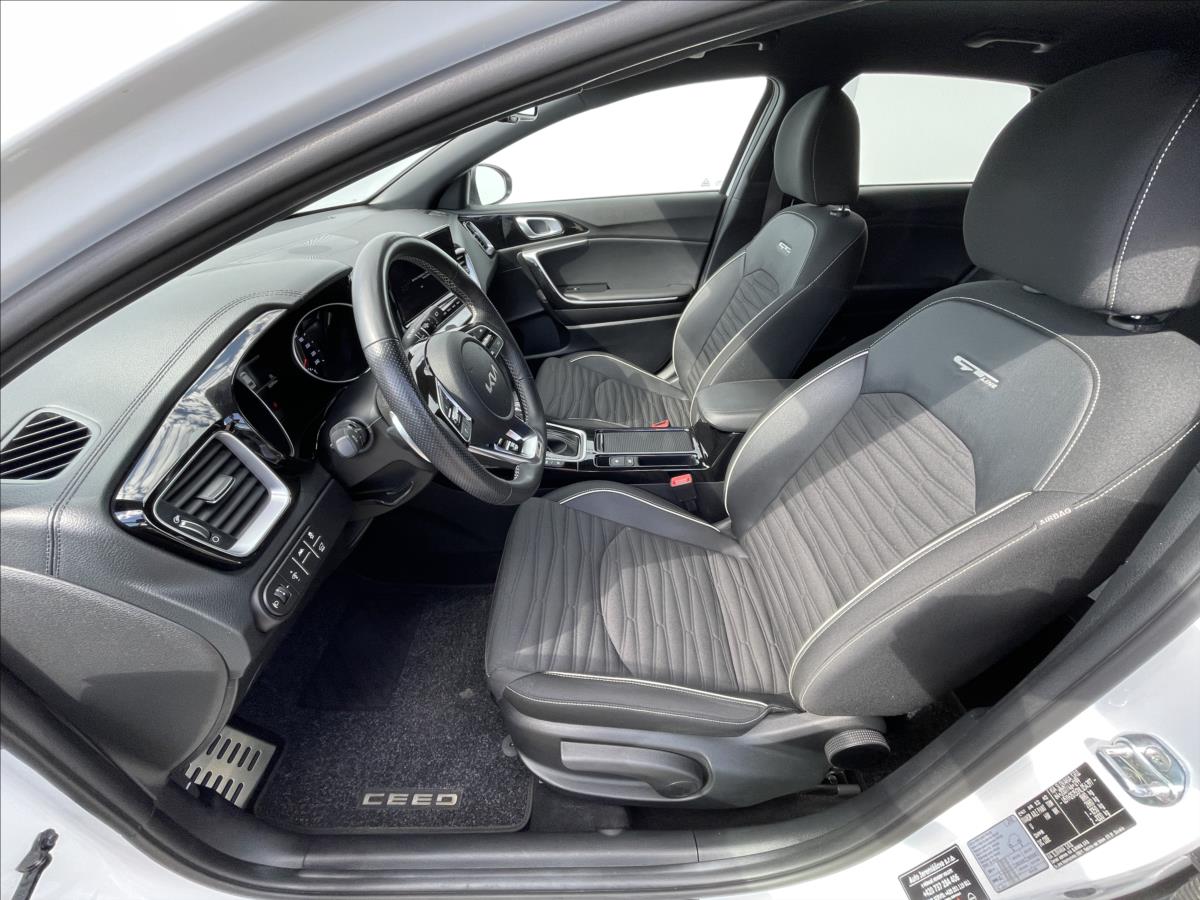 KIA ProCeed