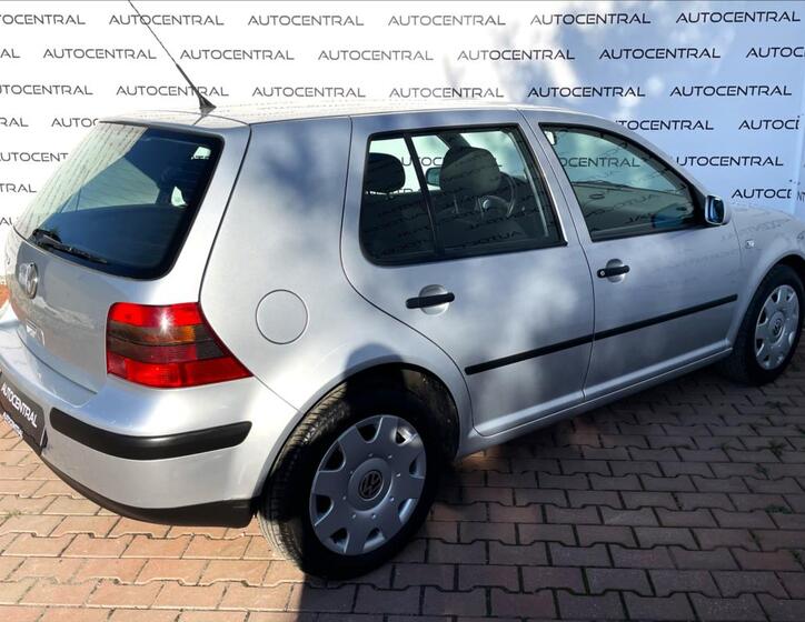 Volkswagen Golf 4