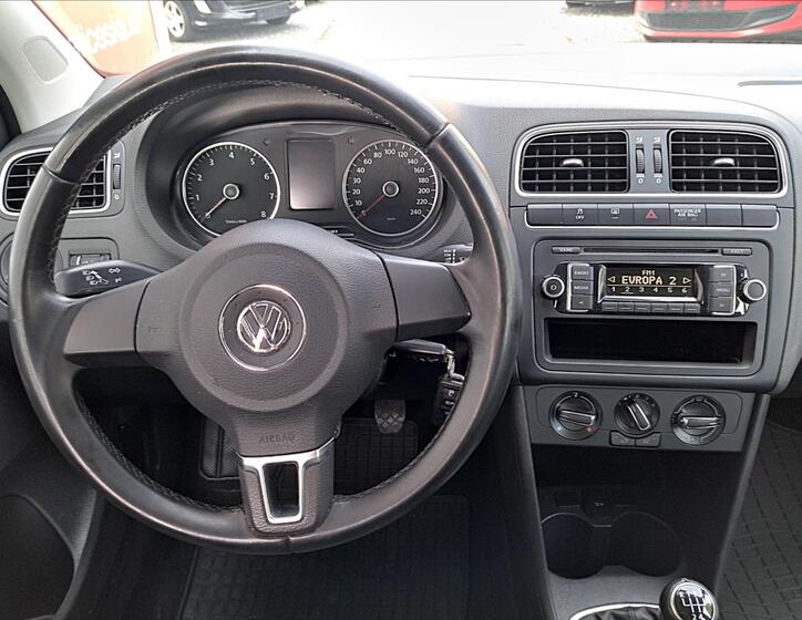 Volkswagen Polo 13