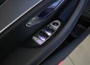 Mercedes-Benz Třídy E 24