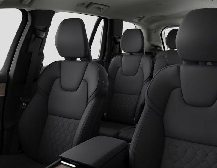 Volvo XC90 6