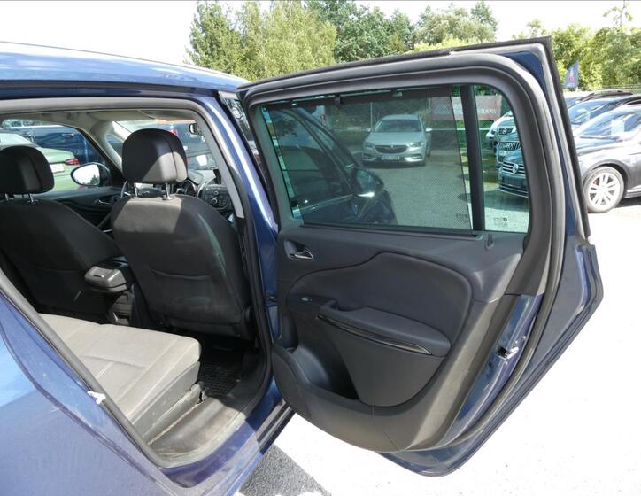 Opel Zafira 25