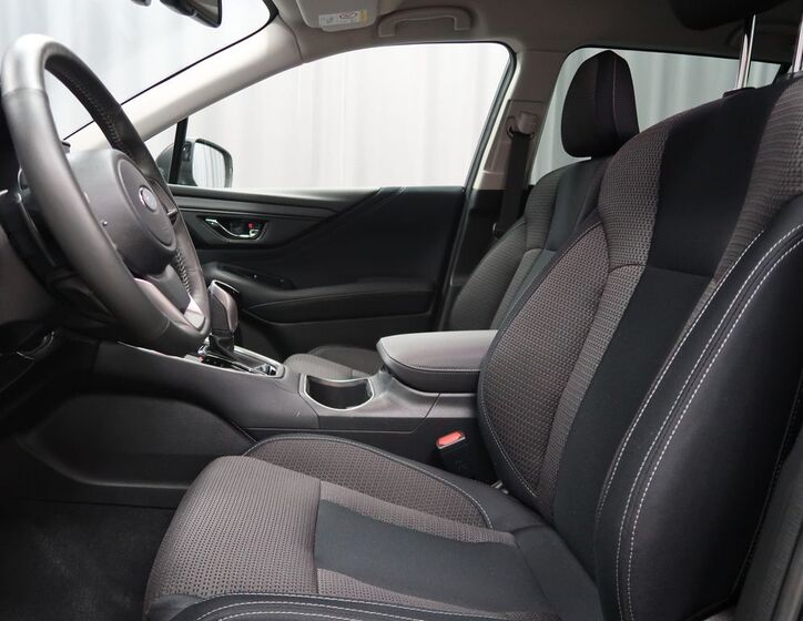 Subaru Outback 6
