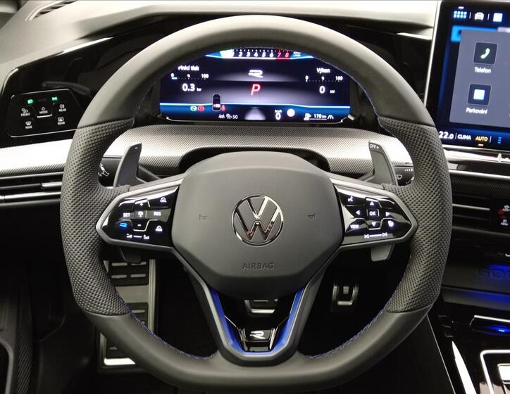 Volkswagen Golf 21