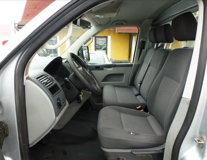 Volkswagen Transporter 18
