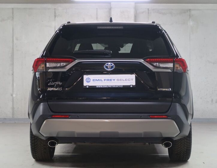 Toyota RAV4 6