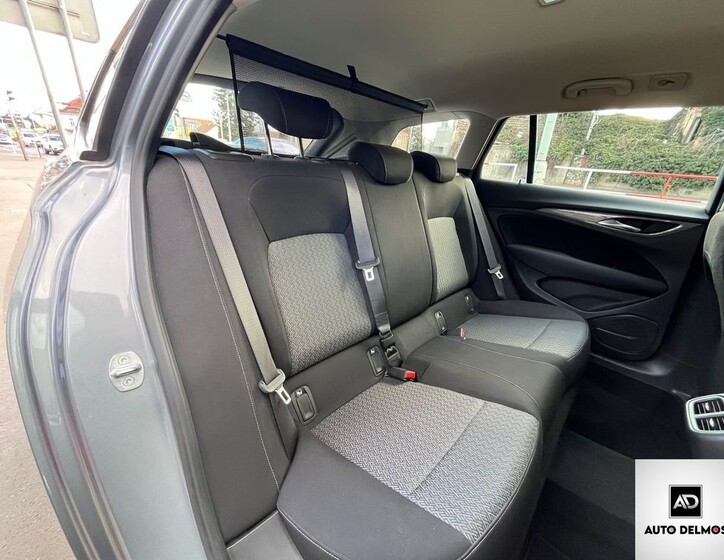 Opel Insignia 31