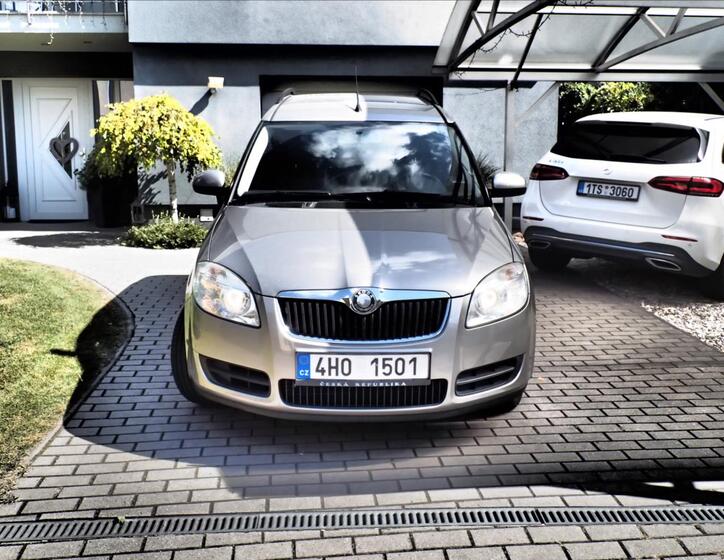 Škoda Roomster 2