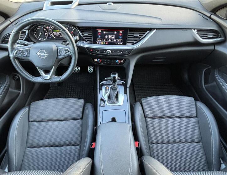 Opel Insignia 21