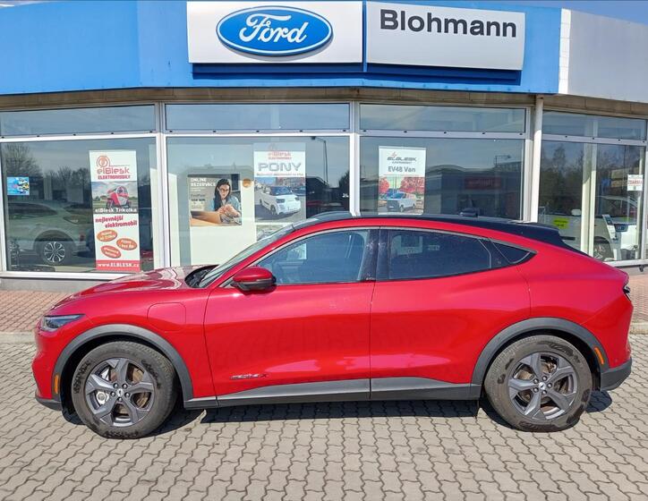 Ford Mustang Mach-E 5