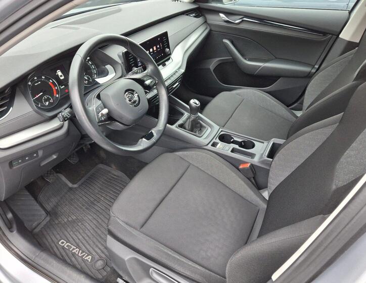 Škoda Octavia 9