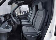 Nissan Interstar 12