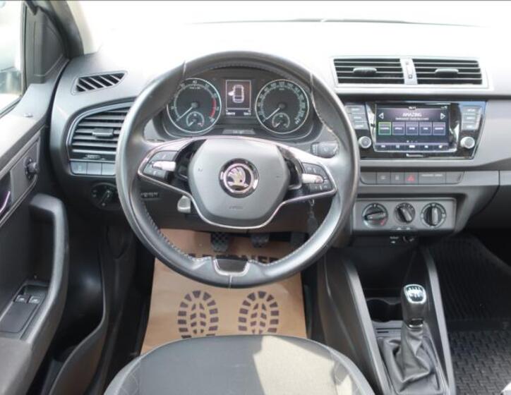Škoda Fabia 15
