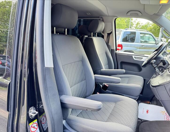 Volkswagen Multivan 16