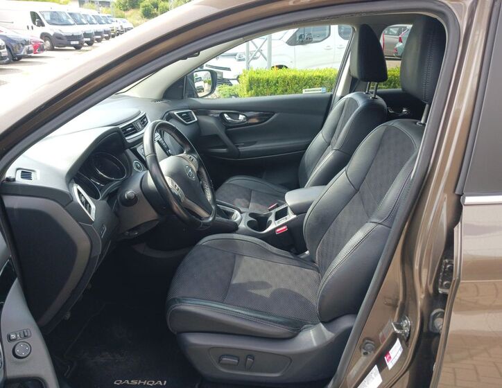 Nissan Qashqai 10