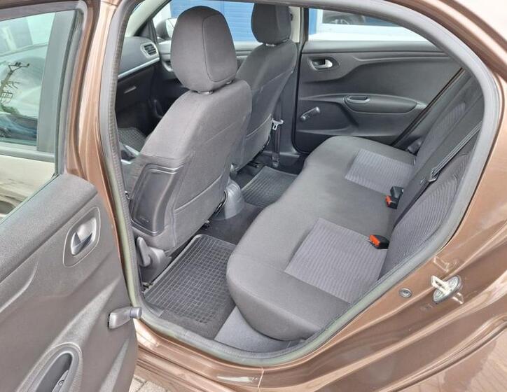 Peugeot 301 12