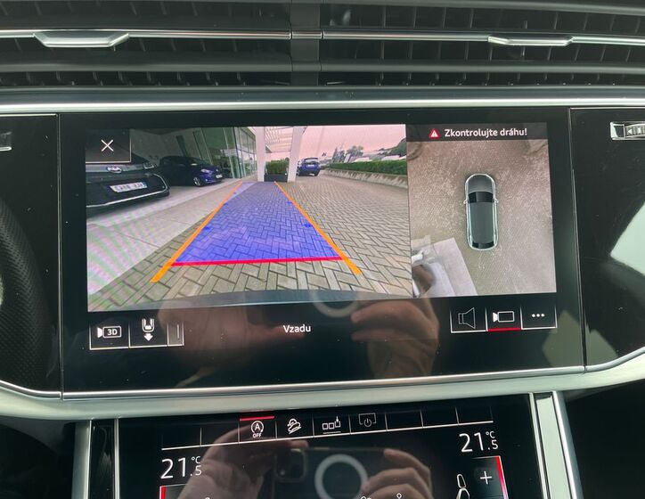 Audi SQ8 24