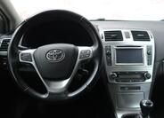 Toyota Avensis 28