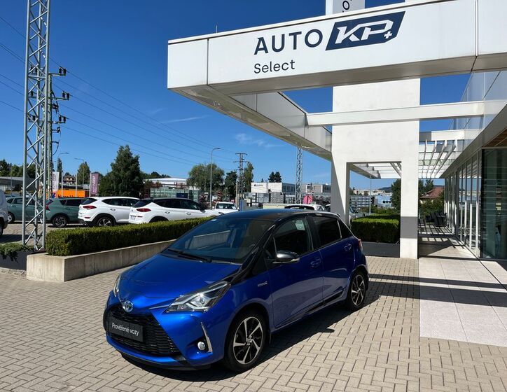 Toyota Yaris 1