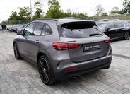 Mercedes-Benz GLA 4