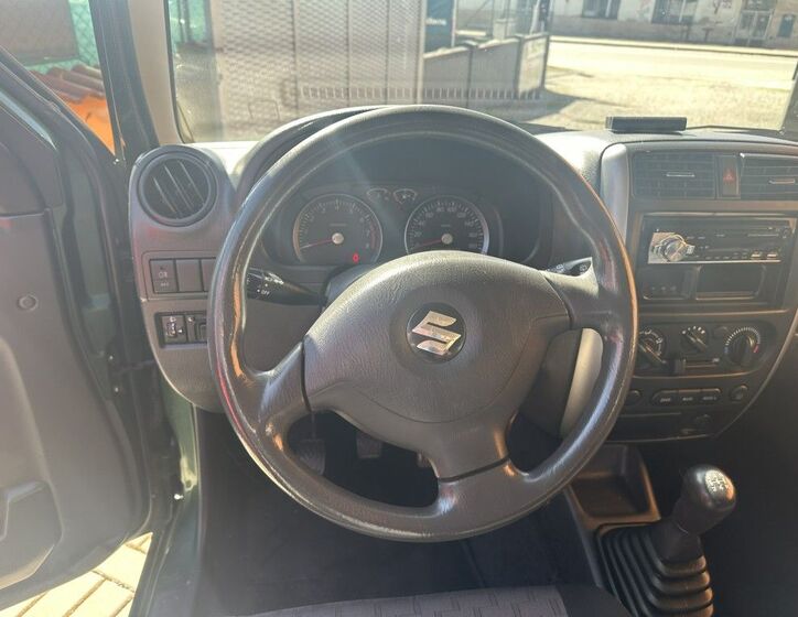 Suzuki Jimny 11