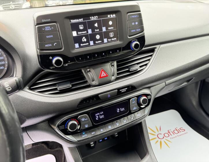Hyundai i30 18