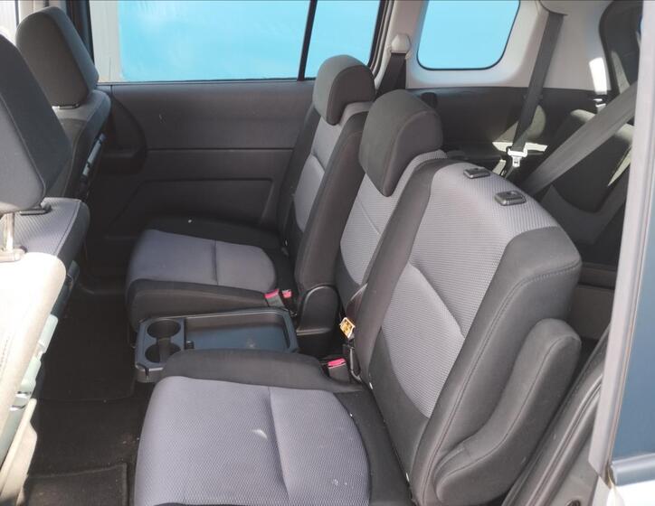 Mazda 5 10
