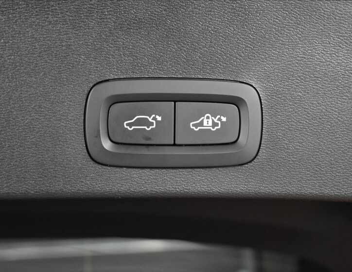 Volvo XC40 11