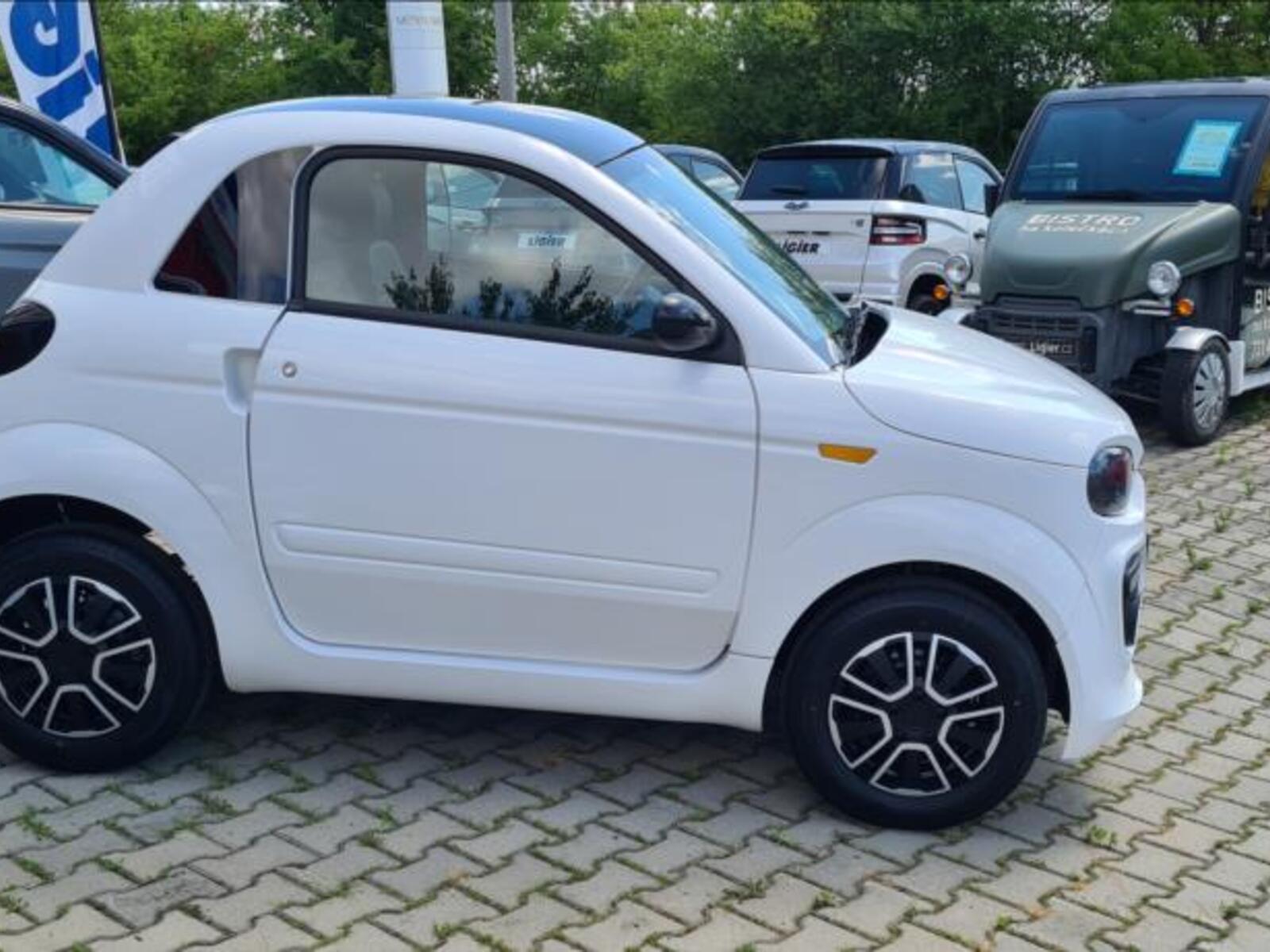 Microcar DUE 4
