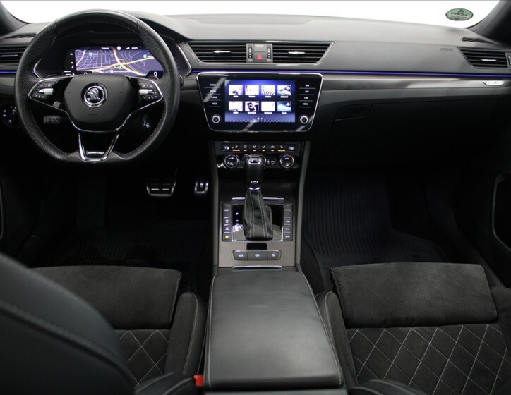 Škoda Superb 8