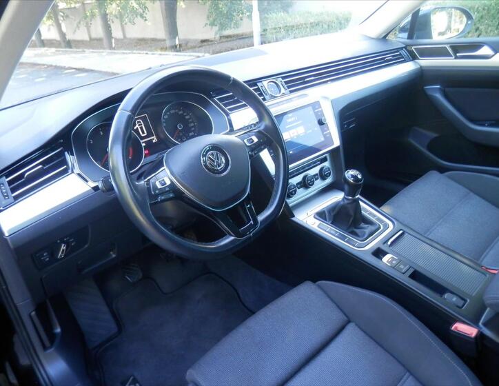 Volkswagen Passat 11