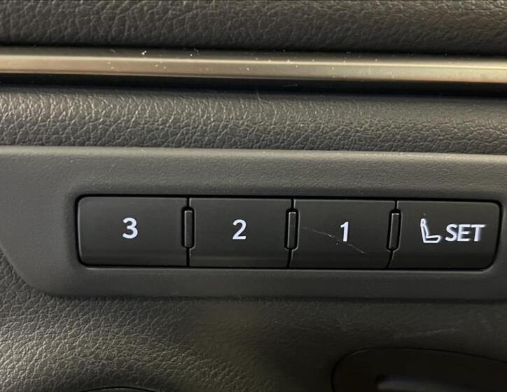 Lexus ES 300h 15