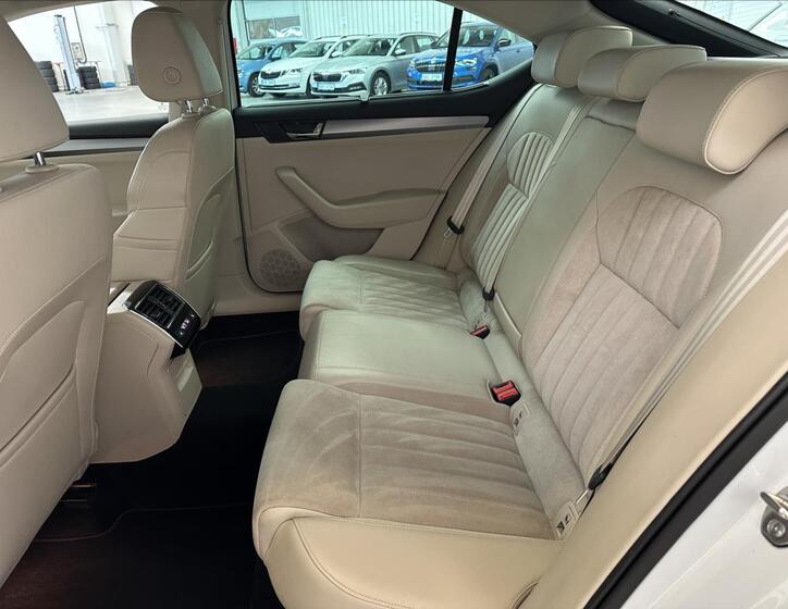 Škoda Superb 21