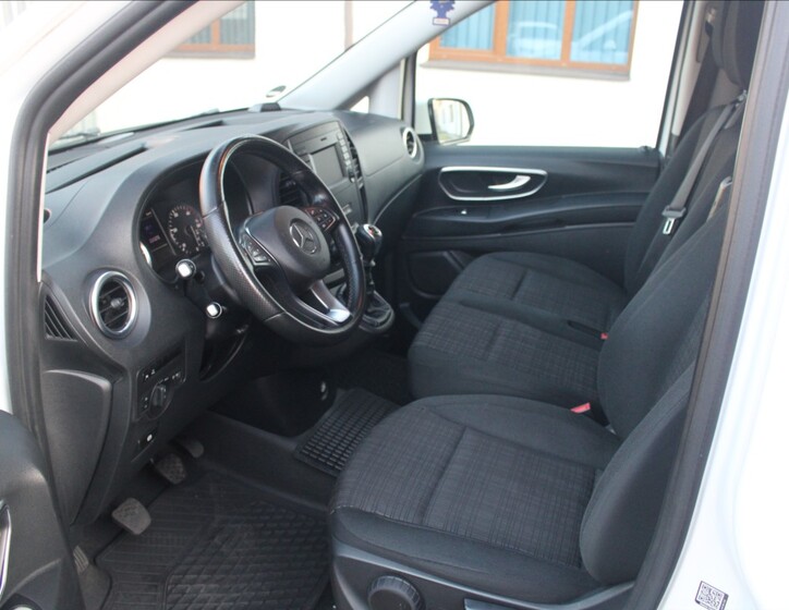 Mercedes-Benz Vito 11