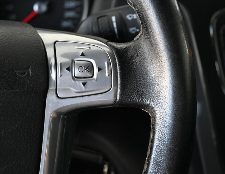 Ford Mondeo 18