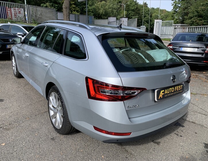 Škoda Superb 7