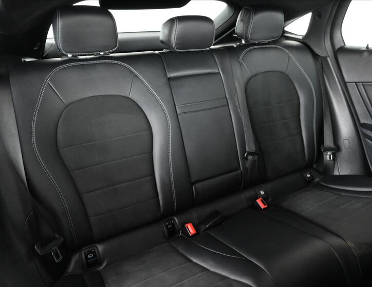 Mercedes-Benz GLC 28