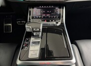 Audi RS Q8 26